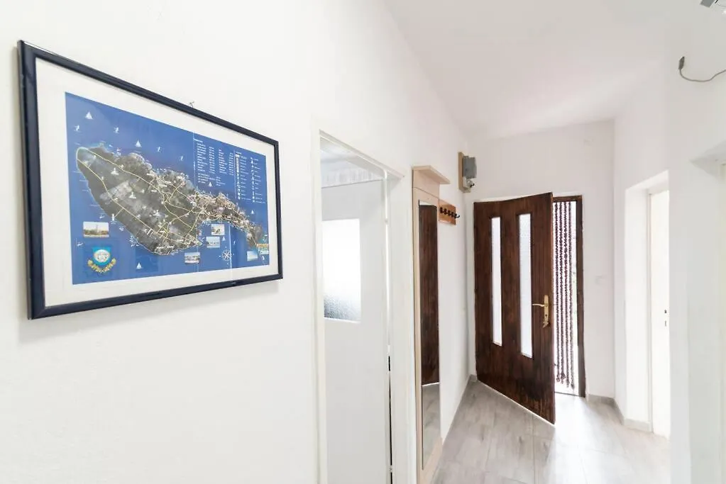 Tre Perle Vacation House With Garden And Parking Villa Vir 0*,  Horvátország