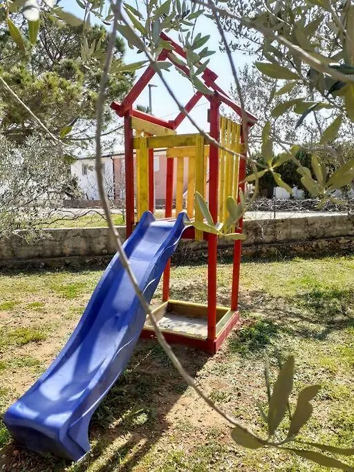 Nyaraló Tre Perle Vacation House With Garden And Parking Villa Vir