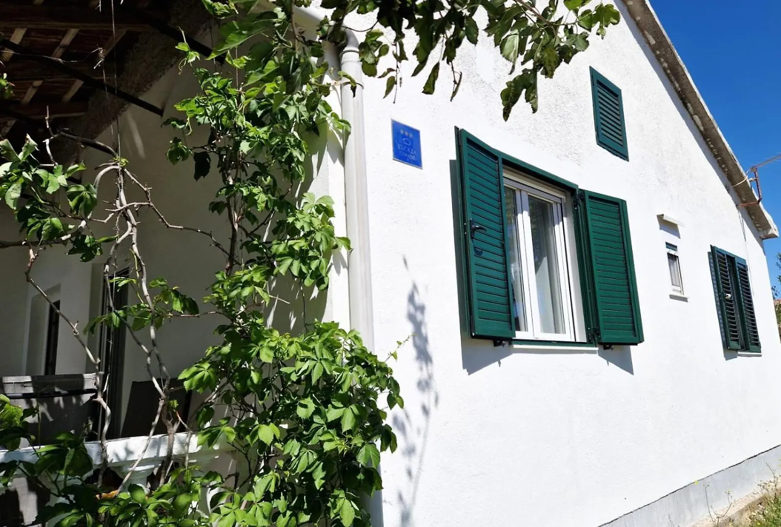 Nyaraló Tre Perle Vacation House With Garden And Parking Villa Vir